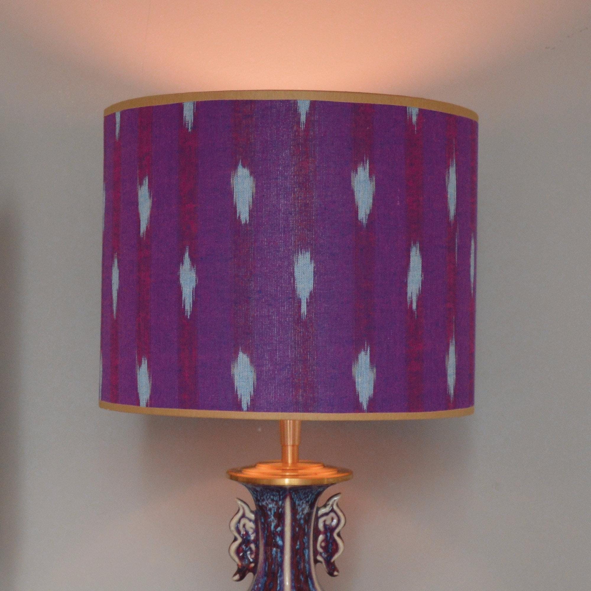 Lampenkap Paars donkerrood Ikat met Gouden binnenkant, Handgemaakt op maat met Mosterd gouden bies voor Woonkamer of Slaapkamer | Lauren S