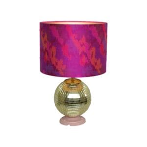 Discobal Lamp Goud met Fuchsia roze lampenkap van Wilde zijde, Discolamp Tafellamp trendy design voor Glam Interieur | Lauren S