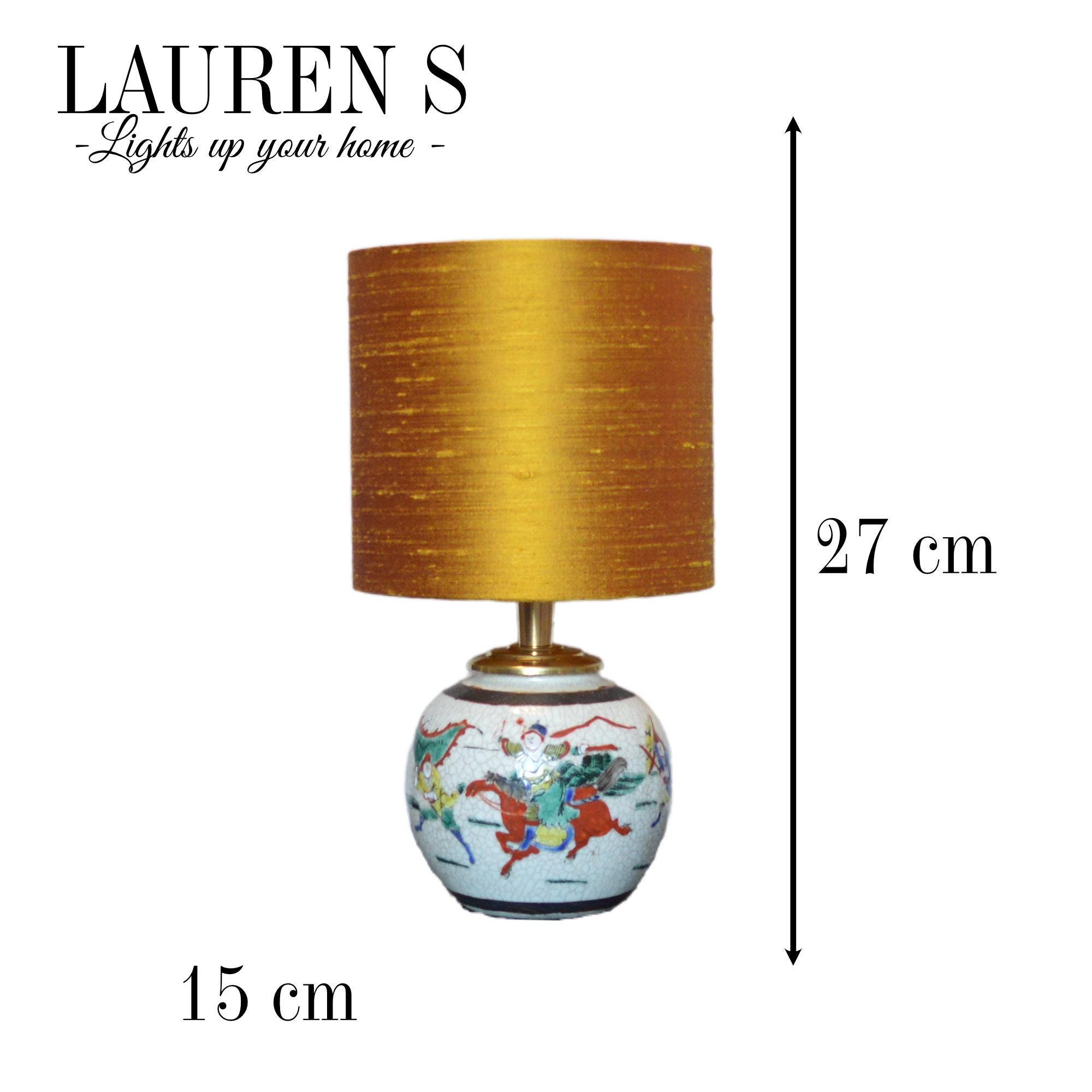 Kleine Tafellamp gemberpot Lamp Chinees porselein met zijden lampenkap in oker goud, voor nachtkastje of op plank | Lauren S Verlichting