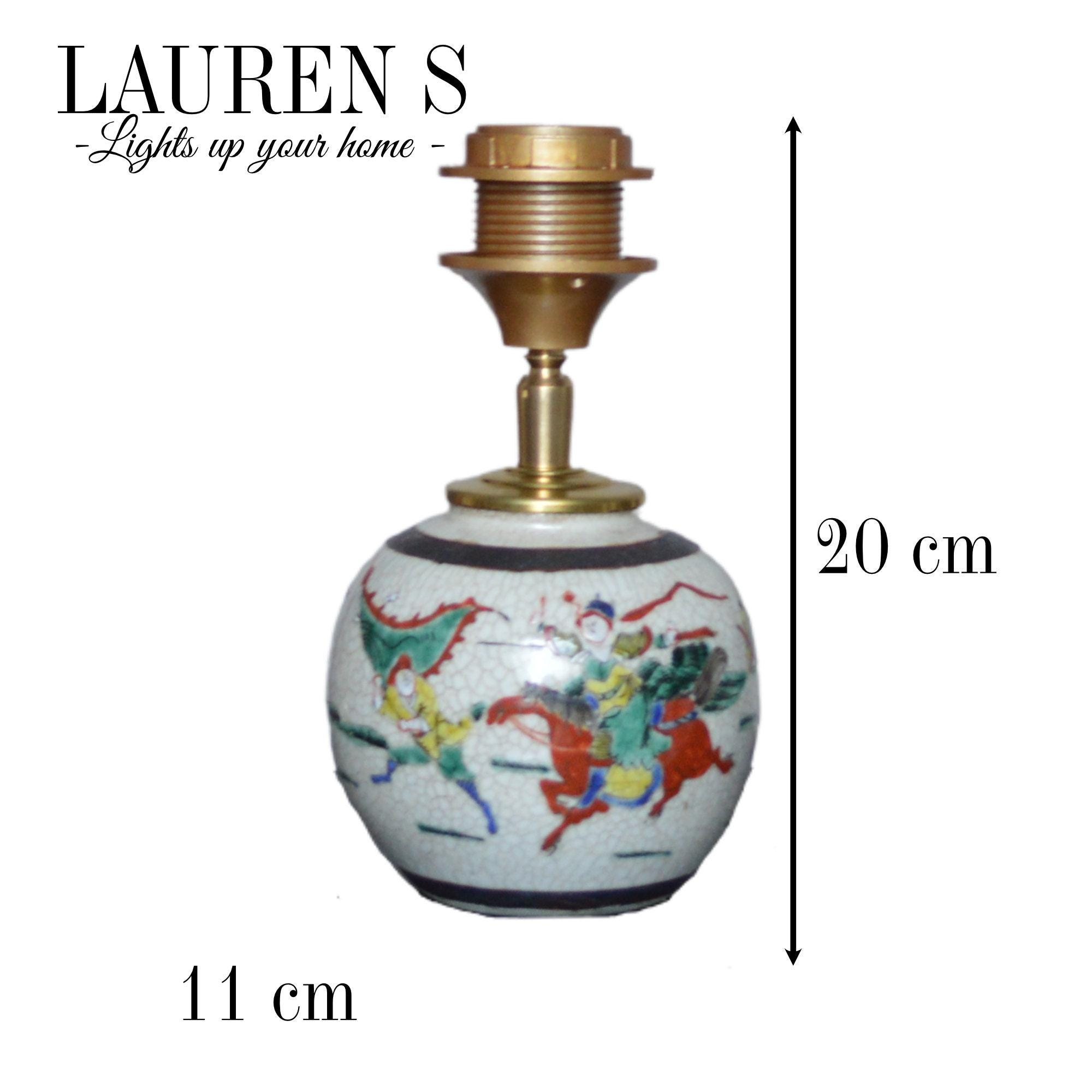 Kleine Tafellamp gemberpot Lamp Chinees porselein met zijden lampenkap in oker goud, voor nachtkastje of op plank | Lauren S Verlichting