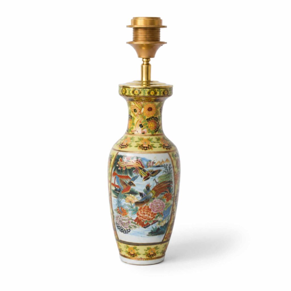 Lampenvoet oker geel Chinoiserie, Aziatische Tafellamp handgemaakte Eclectische verlichting, Lamp porselein met messing Luxe woondecoratie